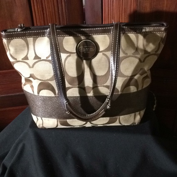 Coach Purse - Picture 1 of 3